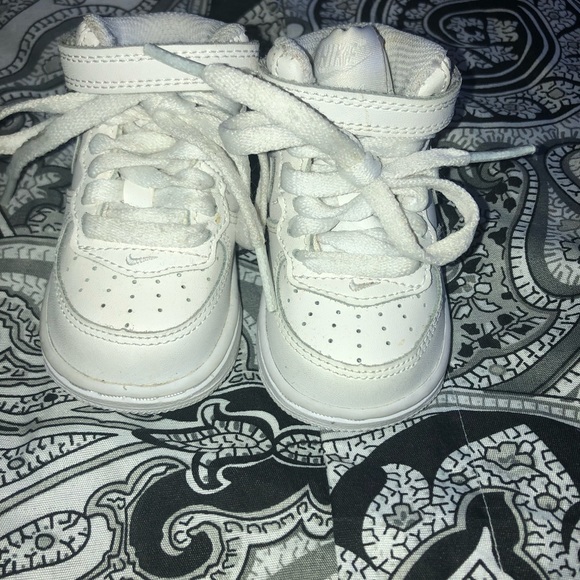 baby all white air force ones